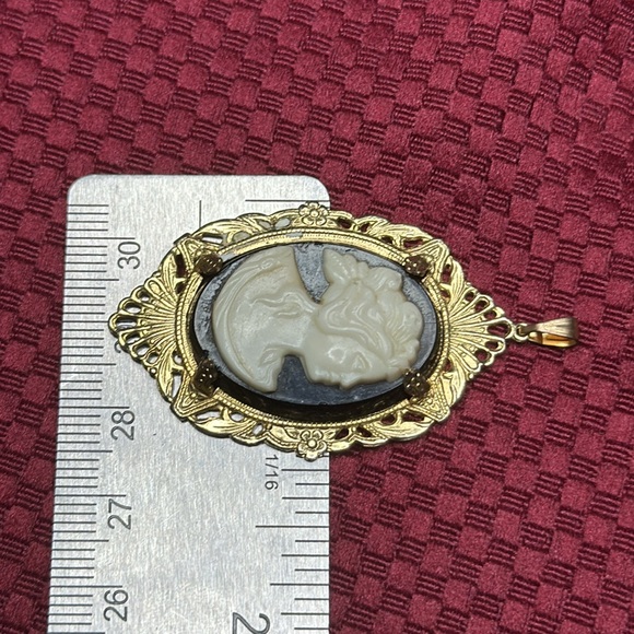 Vintage Very Old Black & White Cameo Gold Details Pendant Gold??? - Picture 11 of 11